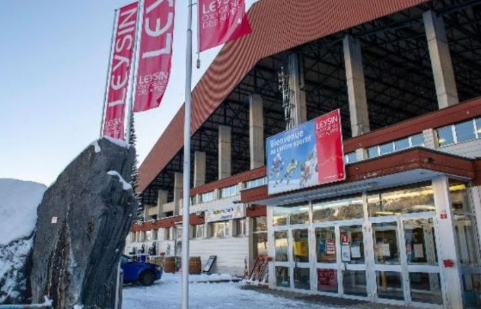Centre sportif Leysin.jpg